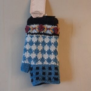 Artisanina Blue and Black Knit Gloves